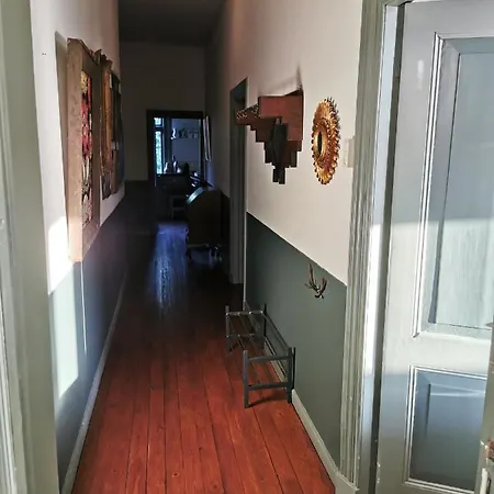Vintage House - 90m2 With Large Veranda And Balcony Apartment *